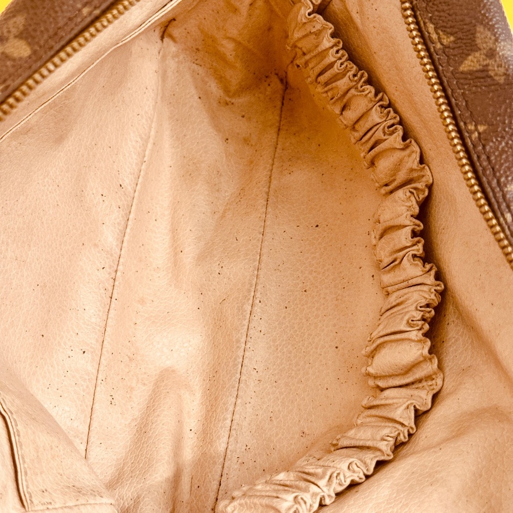 Louis Vuitton Brown Monogram Toiletry Bag - Picture 5 of 15